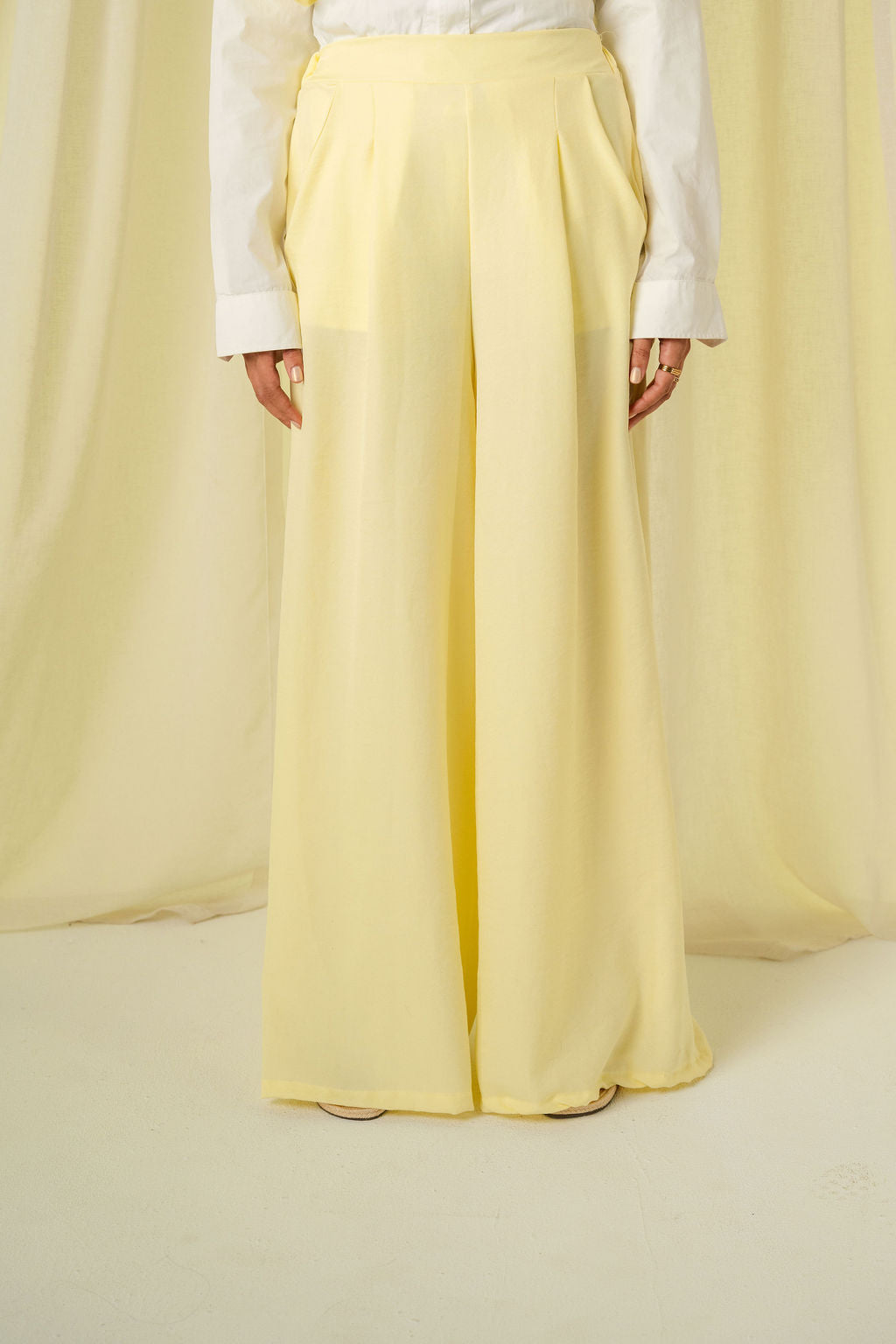 Linen "Patte D'elephant" Pants in BUTTER YELLOW