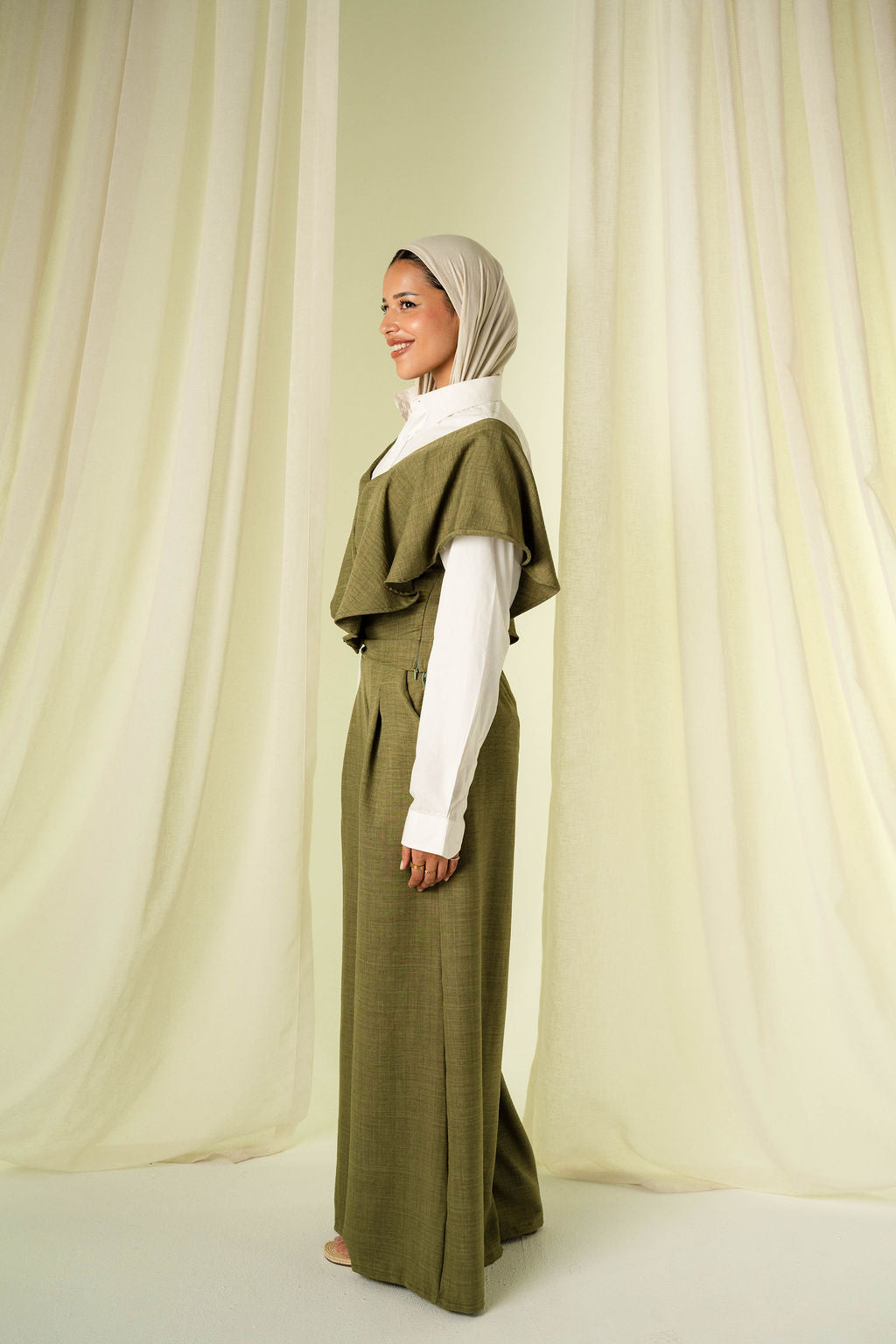 The Waves Set in OLIVE